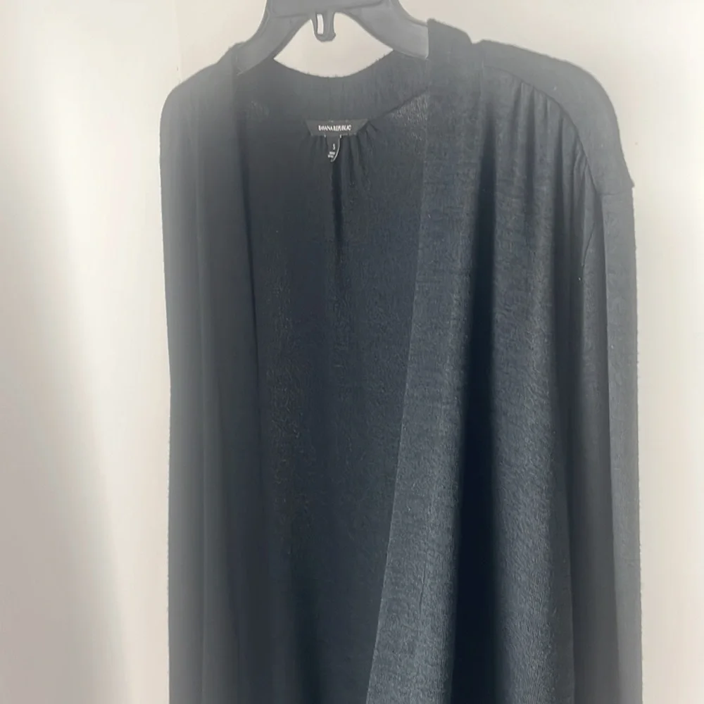 Banana Republic Woman’s Small ￼Black Long Sleeve Cardigan